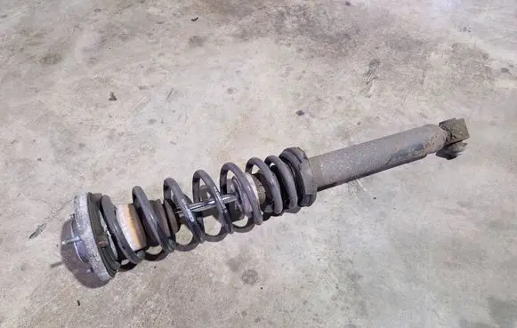 BMW 6 F06 Gran coupe Rear shock absorber with coil spring 6854328 3350