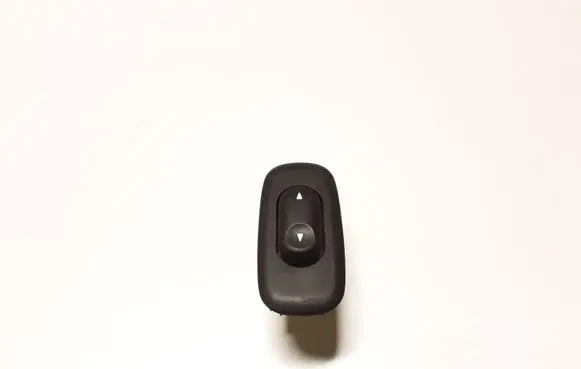 Ford Maverick Electric window control switch E1006638YA