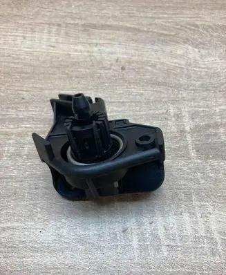 Audi A6 S6 C6 4F Engine bonnet (hood) release handle 4F1823633B