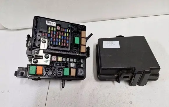 KIA Sportage Fuse box set