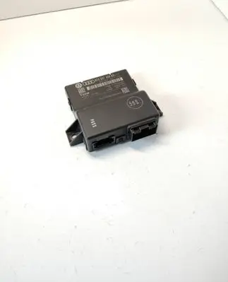 Audi A5 8T 8F Gateway control module 8T0907468AD 403213 8T0907468K