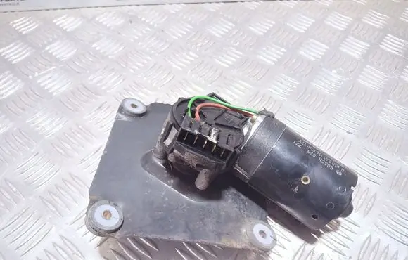Mitsubishi Carisma Wiper motor 0390241114