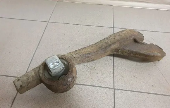Mercedes-Benz Vito Viano W639 Rear differential/diff mount bracket 