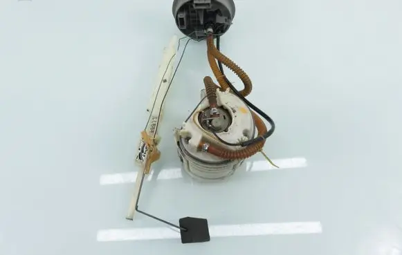 Volkswagen PASSAT B4 In-tank fuel pump 3A9919051N