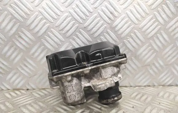 Renault Trafic III (X82) EGR valve 147101478R H8201061904 V29006558