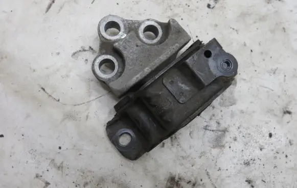 Fiat 500X Engine mount vacuum valve GMAUTO4574097