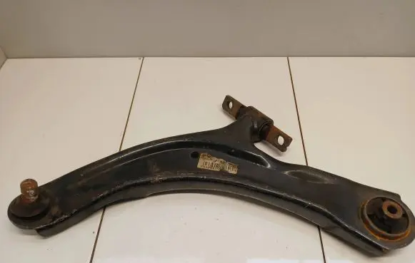 Nissan Qashqai Front control arm