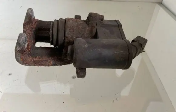 Audi A6 S6 C6 4F Rear brake caliper