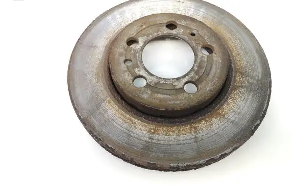 Volkswagen Polo IV 9N3 Front brake disc