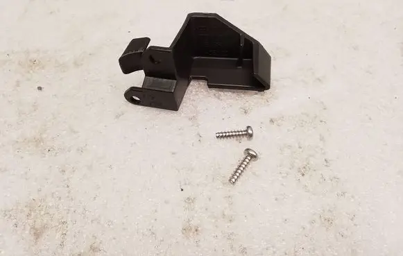 Toyota Avensis T270 Headlight/headlamp mounting bracket 8119405020