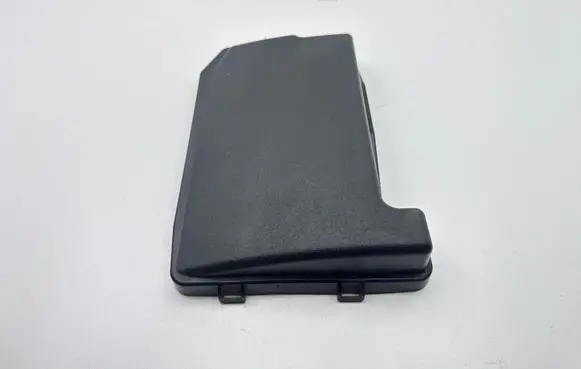 Toyota Auris 150 Fuse box cover 8266212680