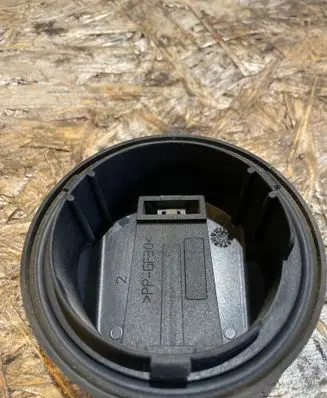 Headlight/headlamp dust cover