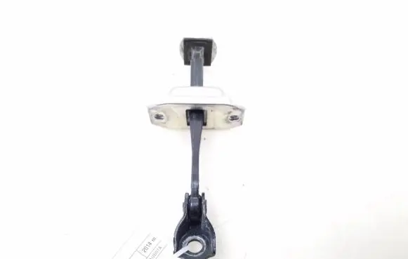 Nissan Qashqai Front door check strap stopper