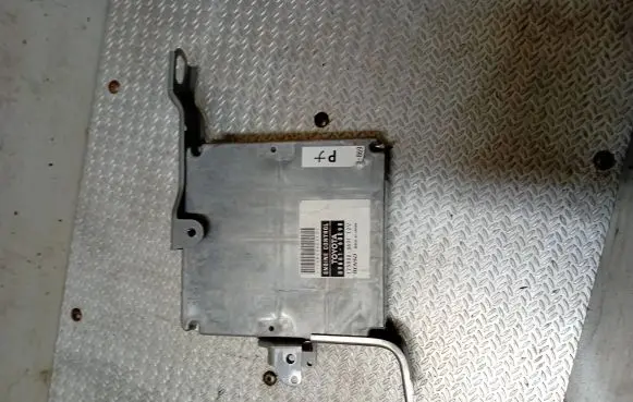 Toyota Land Cruiser (J120) Engine control unit/module 8966160E90 1758008691