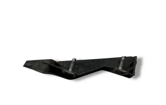 Volkswagen PASSAT B6 Front bumper mounting bracket 3C0807723