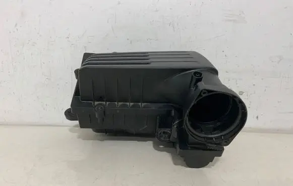 Volkswagen PASSAT B8 Air filter box 5Q0129607AA