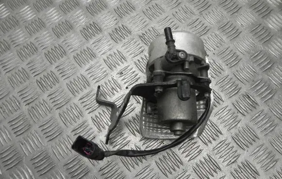 Seat Leon (5F) Vacuum pump 5Q0612181B