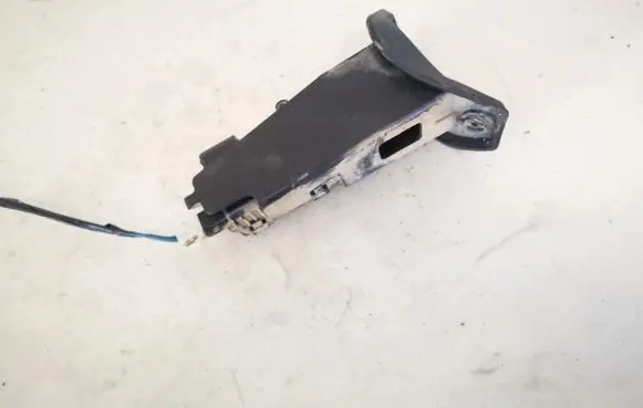 Opel Zafira B Central locking motor 13142277