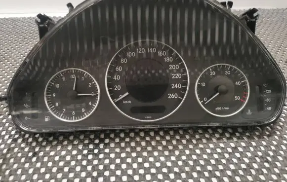 Mercedes-Benz E W211 Speedometer (instrument cluster) 110080004013 A2115400411 110080004