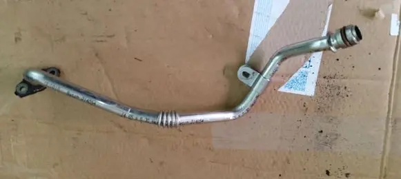 Opel Vivaro Turbo turbocharger oiling pipe/hose