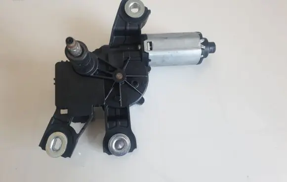 Volkswagen PASSAT B7 Rear window wiper motor 3C9955711A