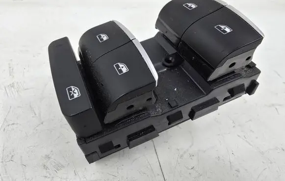 Alfa Romeo Giulia Electric window control switch 01561291730