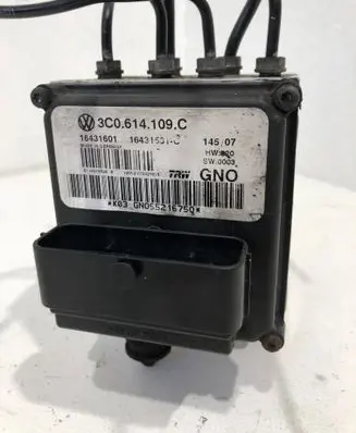 Volkswagen PASSAT B6 ABS Pump 3C0614109C