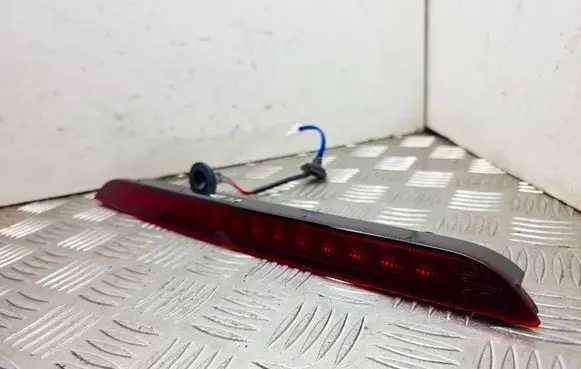 MG HS Third/center stoplight 10144742 10293799