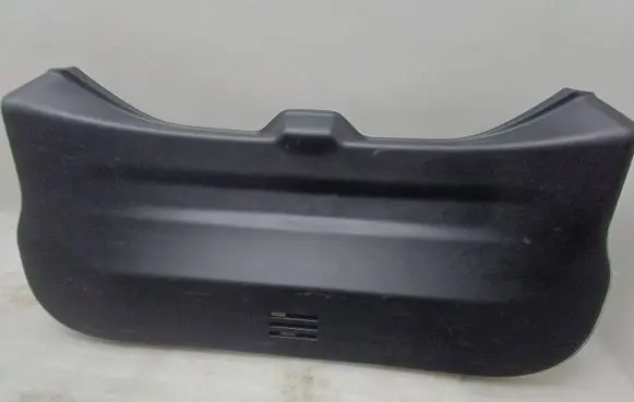 Nissan X-Trail T32 Tailgate trim 909004CE0A
