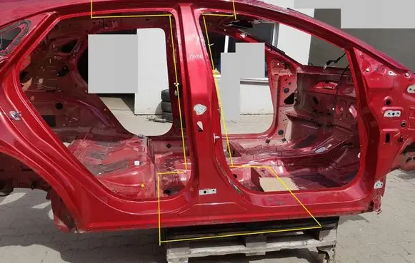 Ford Puma Pillar (middle) 