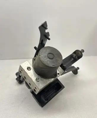 BMW 5 E60 E61 ABS Pump 6769703