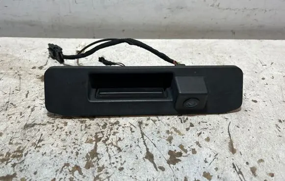 Mercedes-Benz A W176 Tailgate handle with camera A1667500593