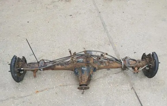 Toyota Tundra II Rear axle beam with reductor TUNDRAMOST