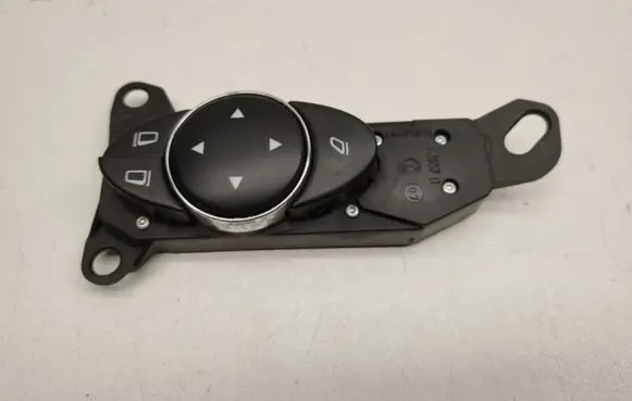 Mercedes-Benz CLS C219 Wing mirror switch A2118216079