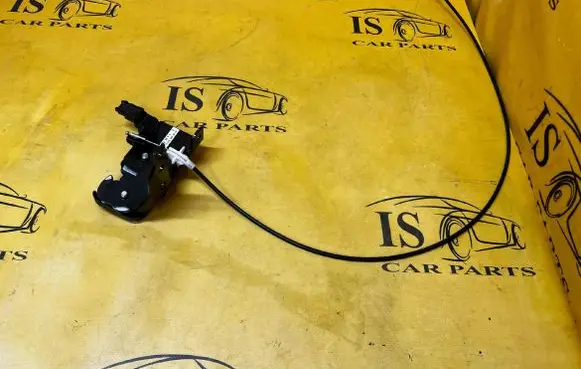 Mercedes-Benz CLS C218 AMG Rear seat cable / handle A2189200072