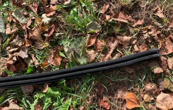 Opel Insignia A Rubber seal rear door window/glass 