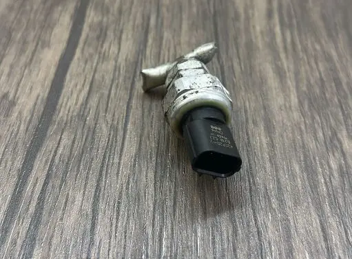 Air conditioning (A/C) pressure sensor