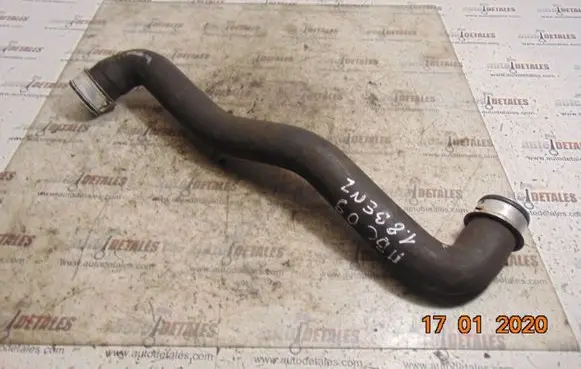 Mercedes-Benz C W204 Engine coolant pipe/hose A2045010182