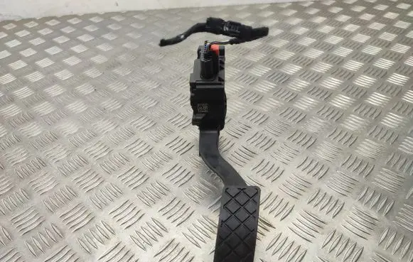 Volkswagen T-Cross Accelerator throttle pedal 2Q1723503