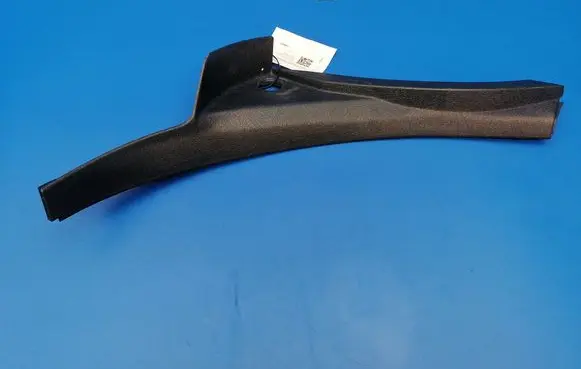Volvo 760 Rear seat side bottom trim 1365309