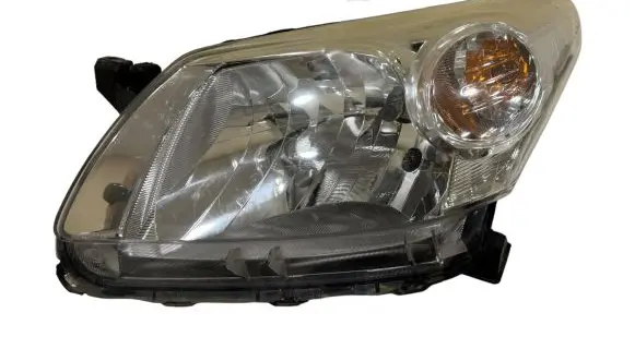 Toyota Urban Cruiser (XP110) Headlight/headlamp