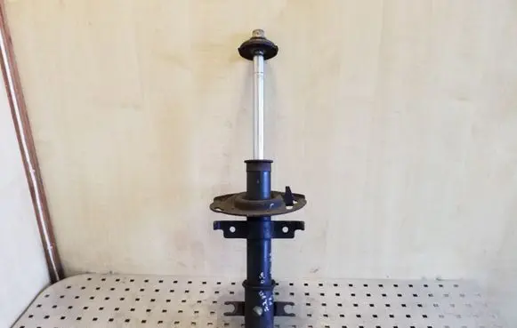 Renault Laguna II Front shock absorber/damper 8200387239B