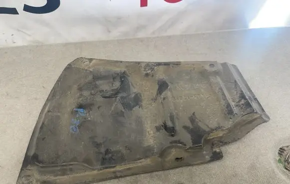 Toyota Prius (XW30) Front underbody cover/under tray 5144312080