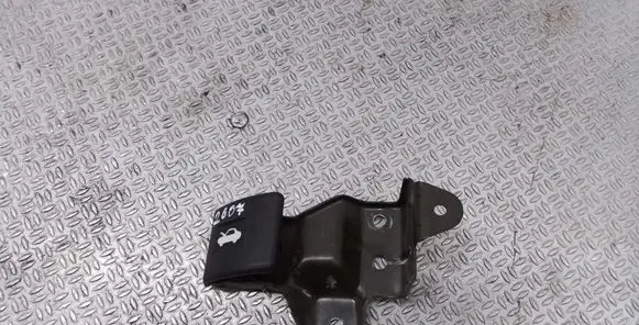 Nissan X-Trail T30 Engine bonnet (hood) release handle