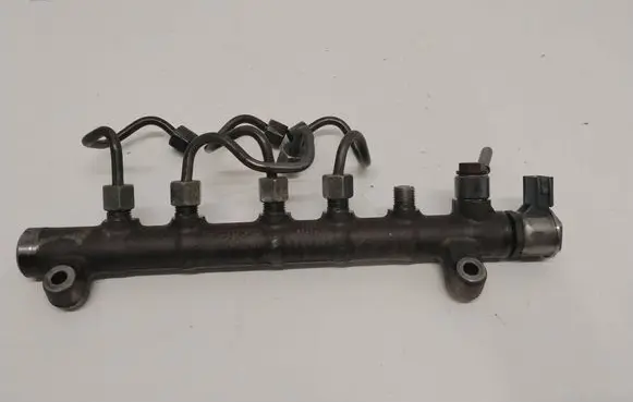 Volvo S90, V90 Fuel main line pipe 31303612