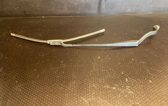 Ford S-MAX Front wiper blade arm 6M2117526CB