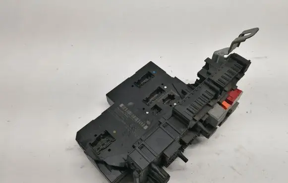 Mercedes-Benz C W204 Fuse box set 2049000902