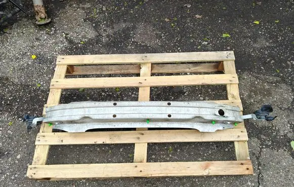 Audi A4 S4 B6 8E 8H Front bumper cross member