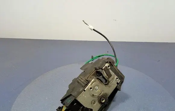 Fiat Croma Front door lock 51708428A