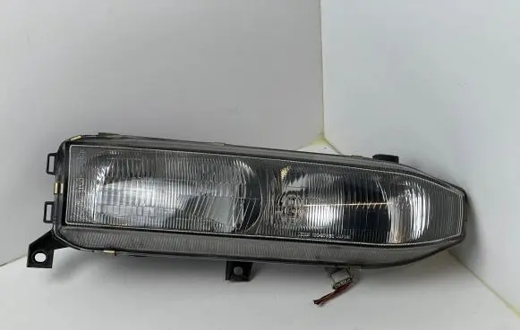 Mitsubishi Galant Headlight/headlamp 10037833